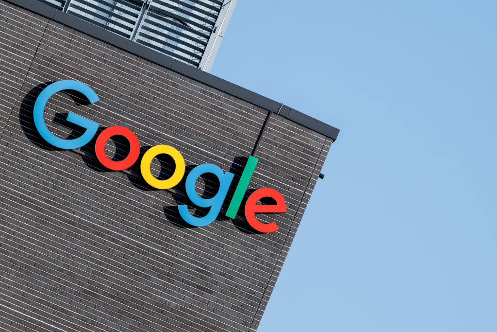 Google aurait prévu de couper les liens avec l'échelle AI 1749926945 GettyImages 2199793091 - Google aurait prévu de couper les liens avec l'échelle AI